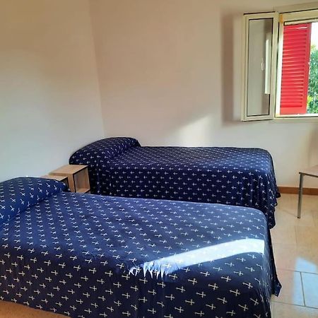 Appartamento In Villa Con Pineta Лепорано Екстериор снимка