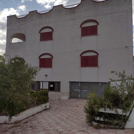 Appartamento In Villa Con Pineta Лепорано Екстериор снимка